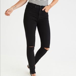 Black high waisted American Eagle jeans